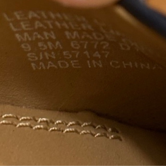 Tory Burch Black Everly Cap Toe Pumps in Dark Blue Woman’s 9.5 - Picture 11 of 11